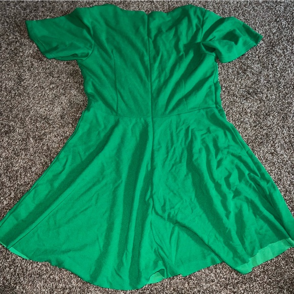 Dress Tells Green Mini Dress - Picture 3 of 5
